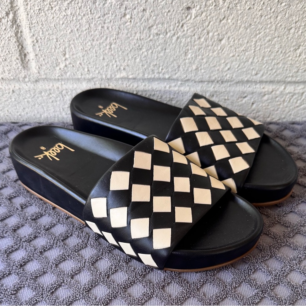 Beek Women's Pelican Platform Slide Sandals Black/Cream Checkered Leather Size 8